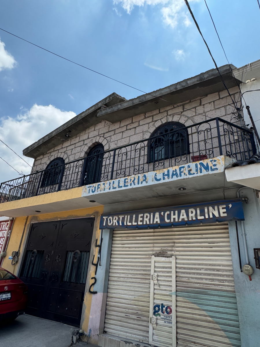 Local en venta en Los Lagos, Celaya — foto 1 de 15