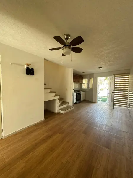Casa en venta en Los Robles, Zapopan — foto 2 de 7