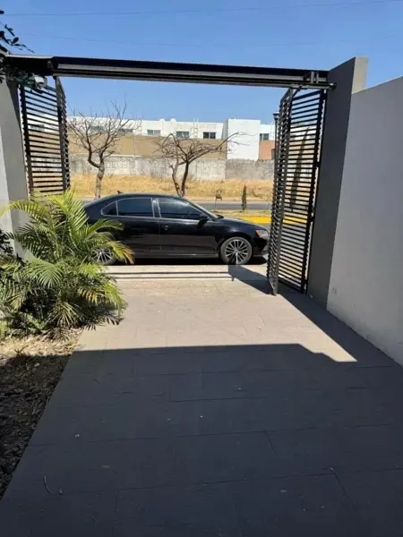 Casa en venta en Parque Real, Zapopan — foto 2 de 7