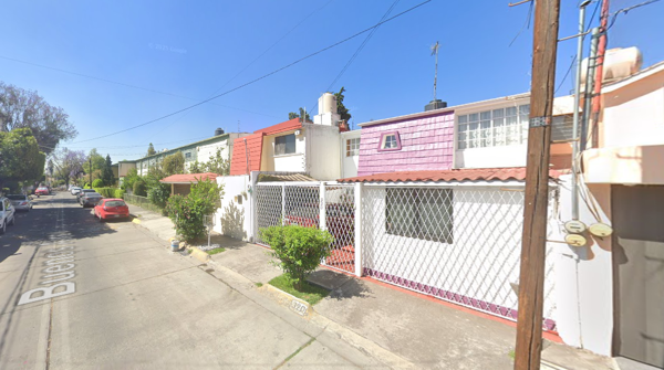 CASA EN VENTA EN VALLE DORADO-TLALNEPANTLA