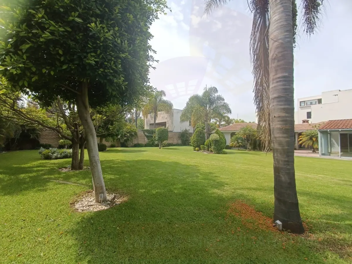 Terreno en venta en San Bernardino Tlaxcalancingo, San Andrés Cholula — foto 1 de 17