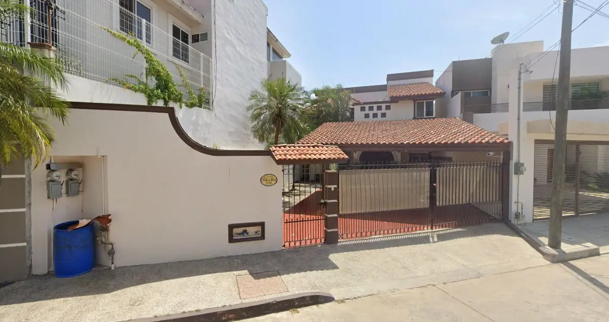 Casa en venta en Lomas de Rosales, Tampico — foto 1 de 12