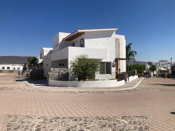 Casa en venta en Residencial la Vista, Corregidora — foto 2 de 34