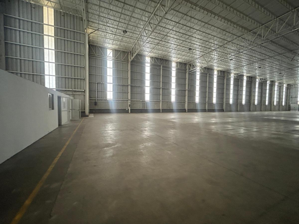 Bodega en renta en Parques de Tesistán, Zapopan — foto 2 de 13