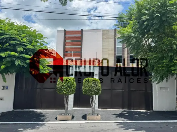 CASA EN VENTA FRACCIONAMIENTO PRIVADA JURIQUILLA VC202 CASA EN VENTA FRACCIONAMIENTO PRIVADA JURIQUILLA VC202