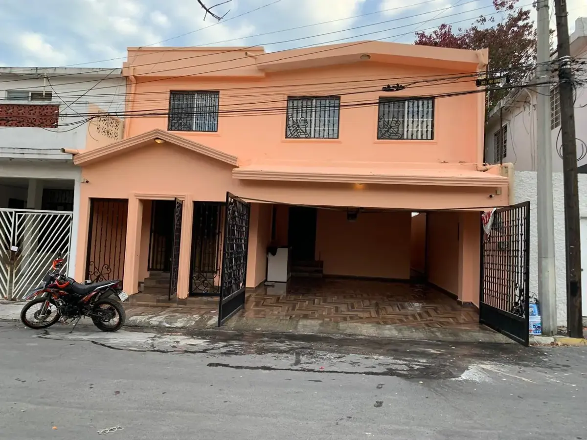 Casa en venta en Cortijo del Rio, Monterrey — foto 1 de 16