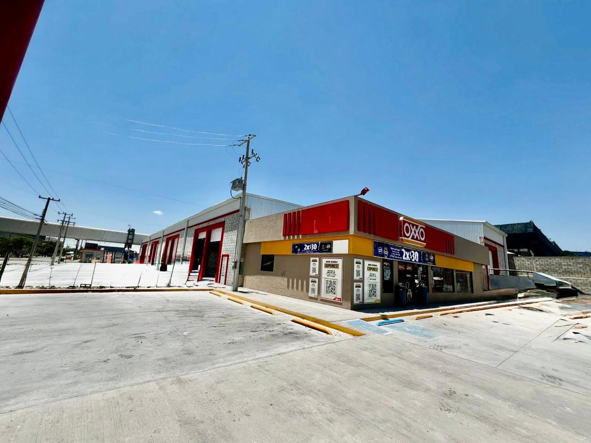 Vista 4 de Bodega renta Saltillo 400
