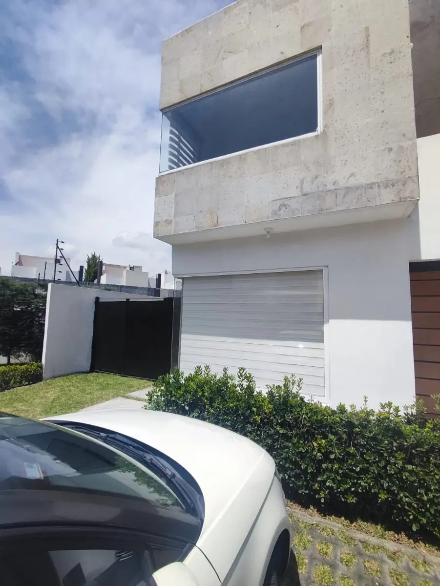Casa en renta en Alvaro Obregon, San Mateo Atenco — foto 1 de 17