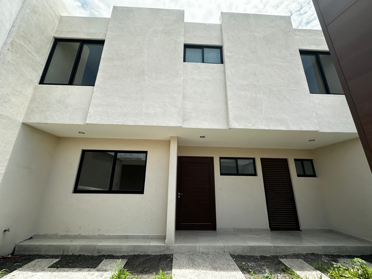Casa en venta en Residencial Santa Fe, Corregidora — foto 1 de 36