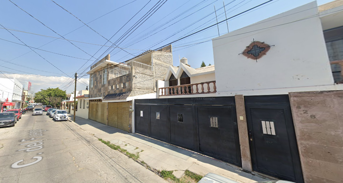 Casa en venta en Jardines del Moral, León — foto 1 de 10