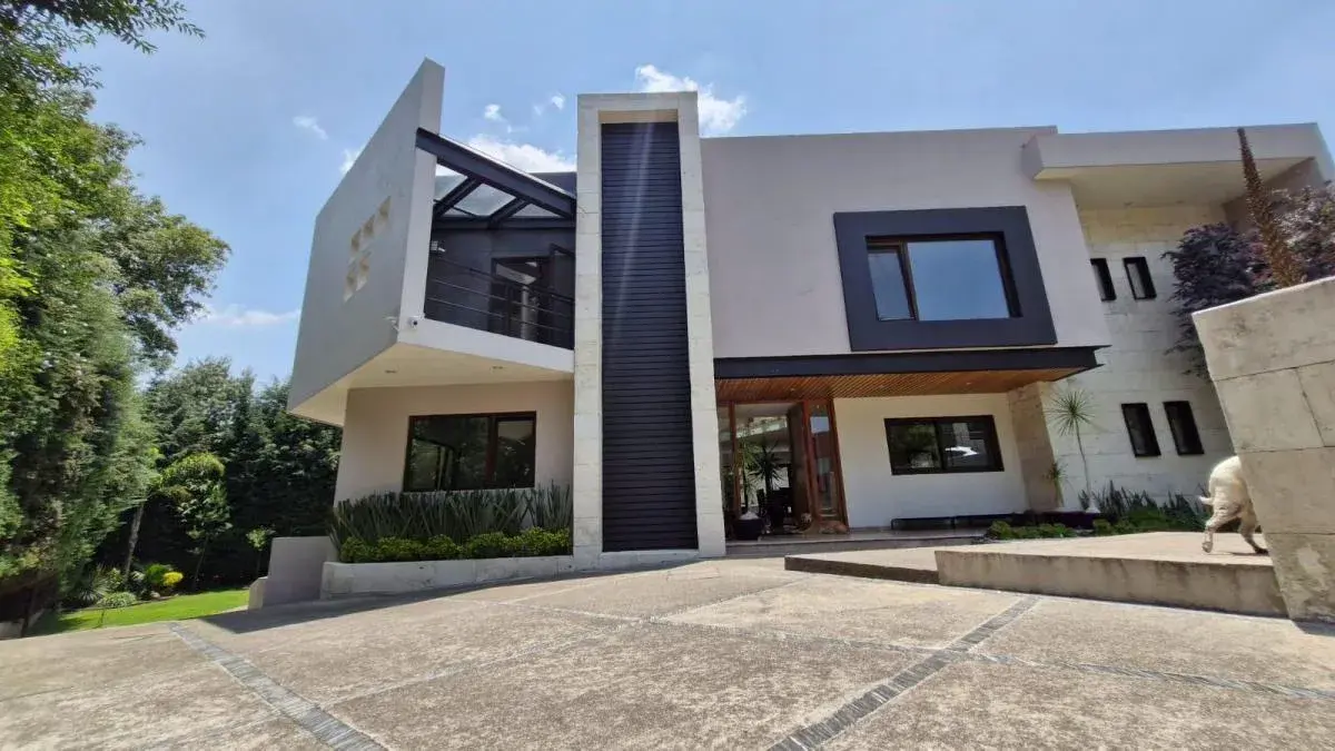 Casa en venta en Club de Golf Vallescondido, Atizapán de Zaragoza — foto 1 de 50