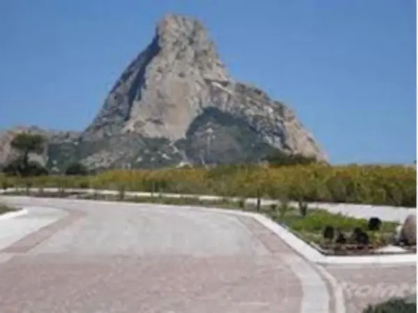 Terreno en venta en Bernal con vista directa a la Peña | 540?m² en Vergel de la Peña, Querétaro