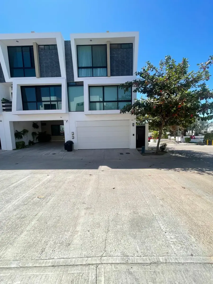 CASA EN RENTA Y VENTA EQUIPADA EN PRIVADA SECTOR RESIDENCIAL CULIACAN SINALOA CASA EN RENTA Y VENTA EQUIPADA EN PRIVADA SECTOR RESIDENCIAL CULIACAN SINALOA