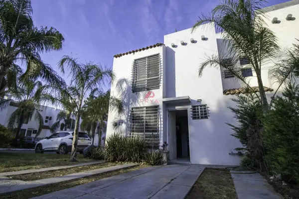 Casa en venta en Parques de Tesistán, Zapopan — foto 2 de 6