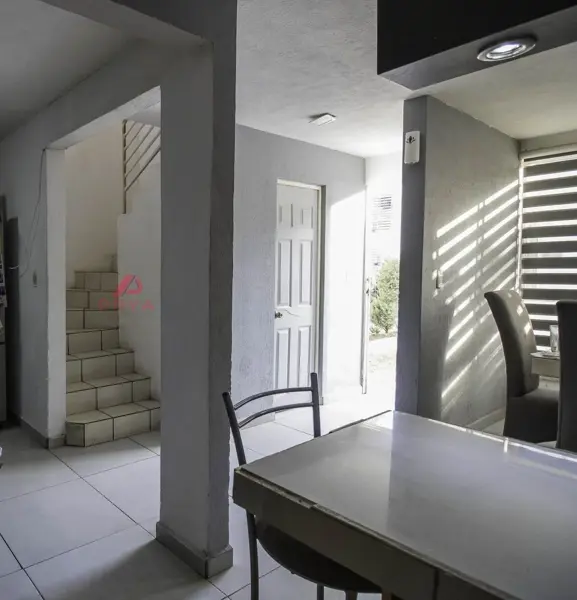 Casa en venta en Parques de Tesistán, Zapopan — foto 3 de 6