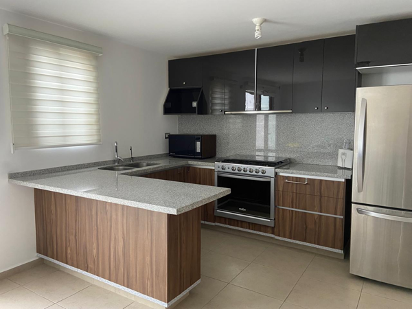 Casa en venta en Residencial Italia, Querétaro — foto 2 de 12