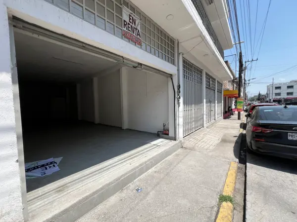 Local comercial en renta en SMA (a una cuadra de av. las torres)