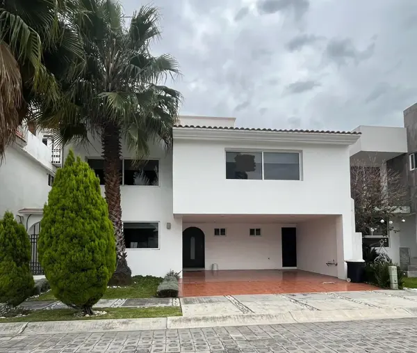 Residencia de Lujo En Venta Vista Real Sn Andres Cholula Pue. cancha de tenis Salon de Usos mult.