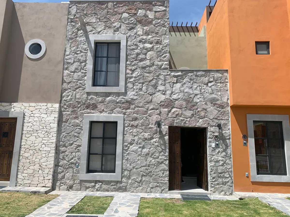 Casa en venta en Zirándaro, San Miguel de Allende — foto 1 de 28