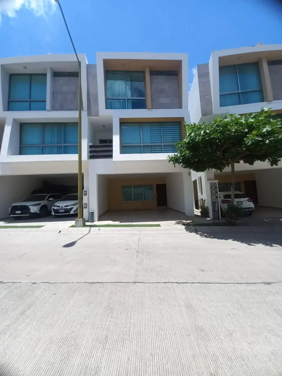 CASA EN RENTA EN PRIVADA SECTOR COLINAS SAN MIGUEL EN CULIACAN SINALOA CASA EN RENTA EN PRIVADA SECTOR COLINAS SAN MIGUEL EN CULIACAN SINALOA