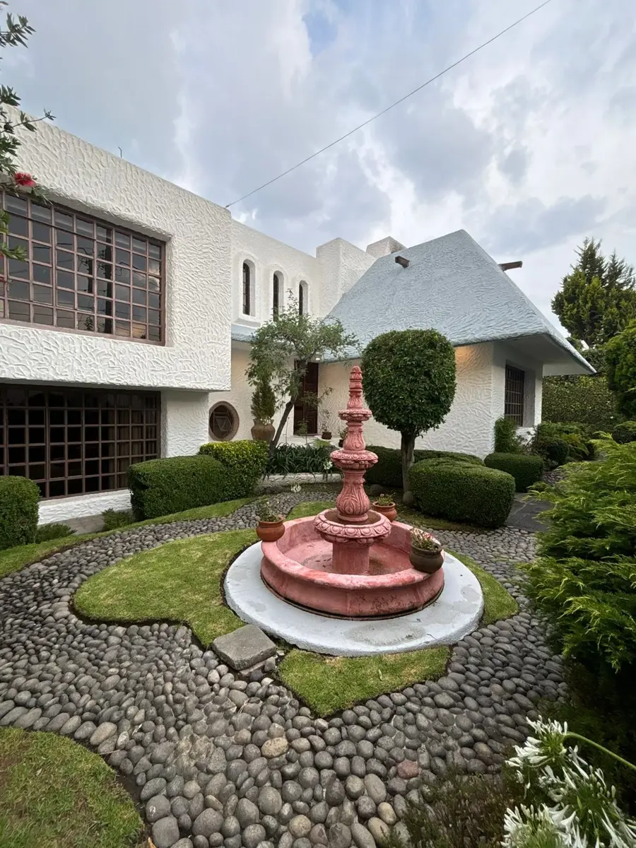 Casa en renta en San Carlos, Metepec — foto 1 de 28