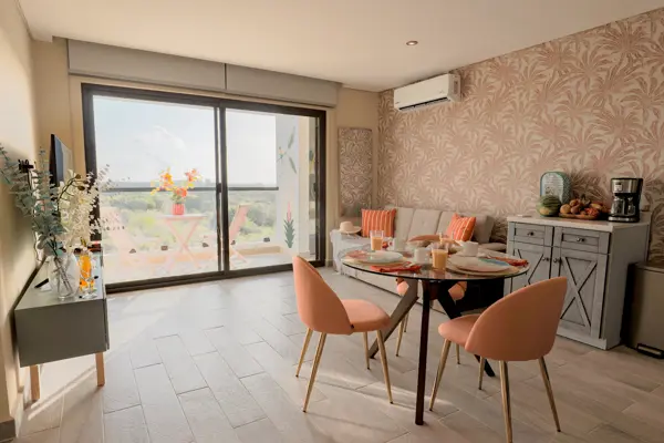 Departamento de 2 Habitaciones con Vista al Mar a Pasos de la 5ta. Avenida — foto 1 de 42