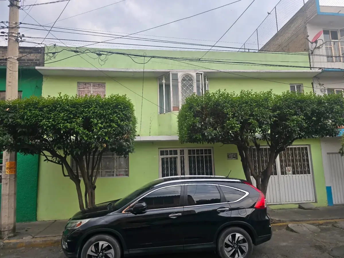 Casa en venta en Zona Escolar, Gustavo A. Madero — foto 1 de 25