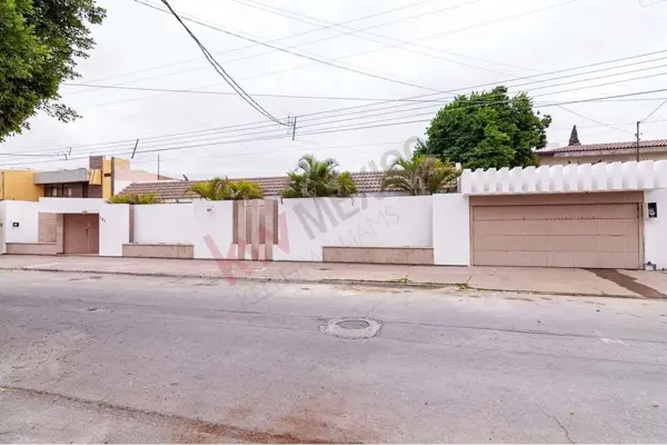 Casa en venta en Torreon Jardin, Torreón — foto 2 de 27