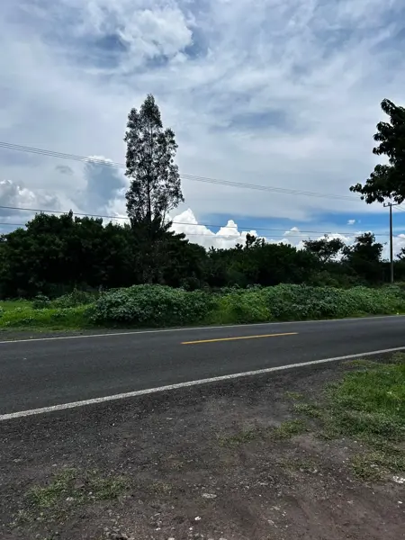 Terreno en venta en San Javier Xanámurhu, Morelia — foto 2 de 2
