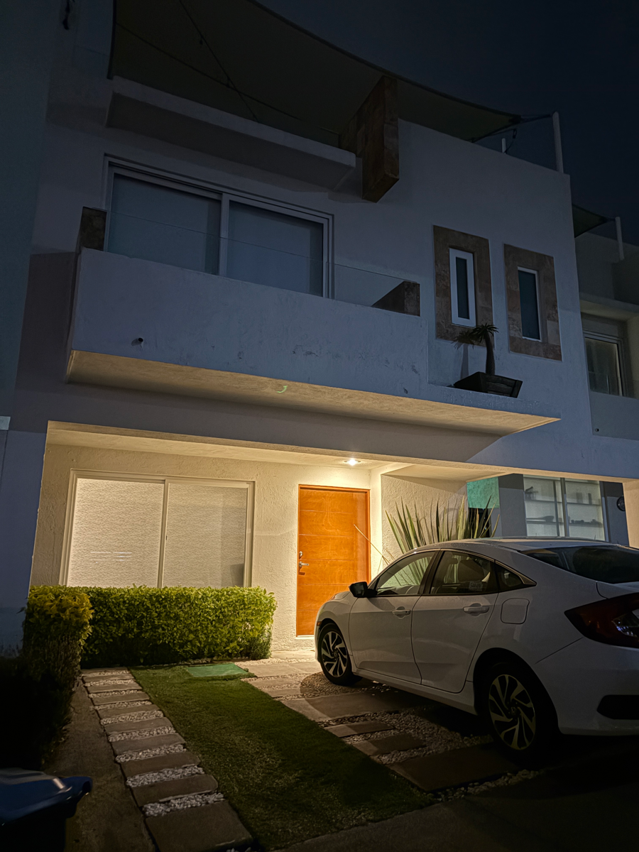Casa en renta en Cumbres de Juriquilla, Querétaro — foto 1 de 35