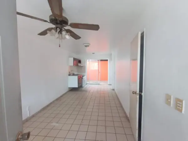 Casa en venta en Lomas de Zapopan, Zapopan — foto 3 de 9