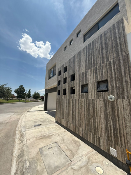 Casa en venta en Rincón de los Encinos, Saltillo — foto 2 de 15