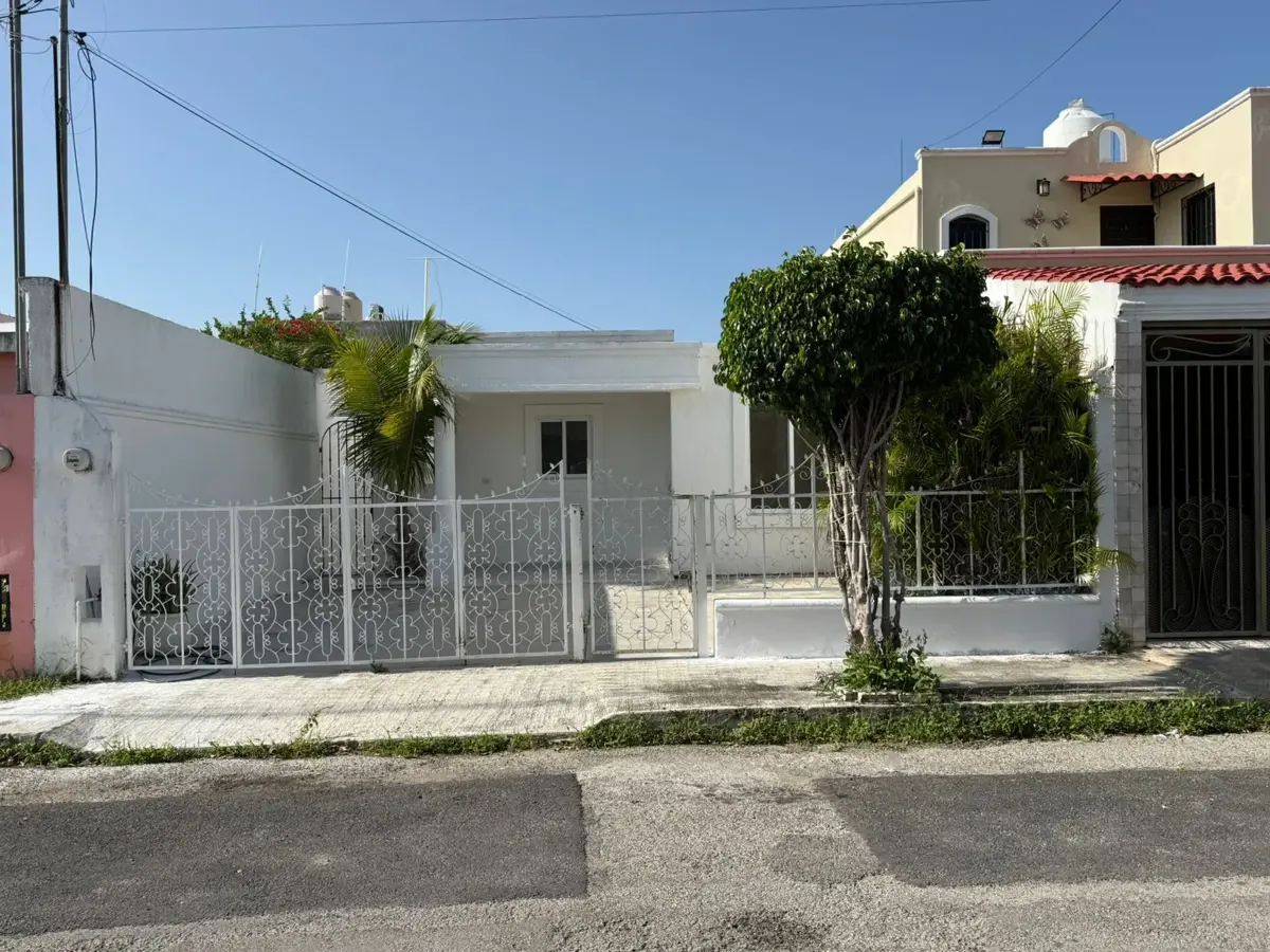 Casa en renta en Jardines del Norte, Mérida — foto 1 de 16