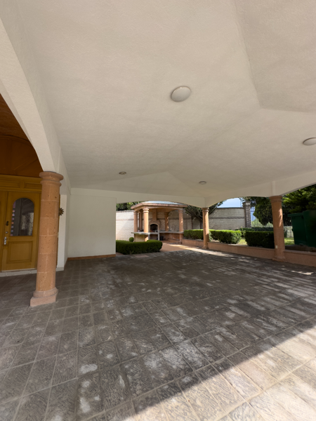Casa en venta en Villas de San Miguel, Saltillo — foto 2 de 32