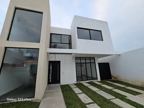 Casa en venta en Lomas de Cocoyoc, Atlatlahucan — foto 2 de 9