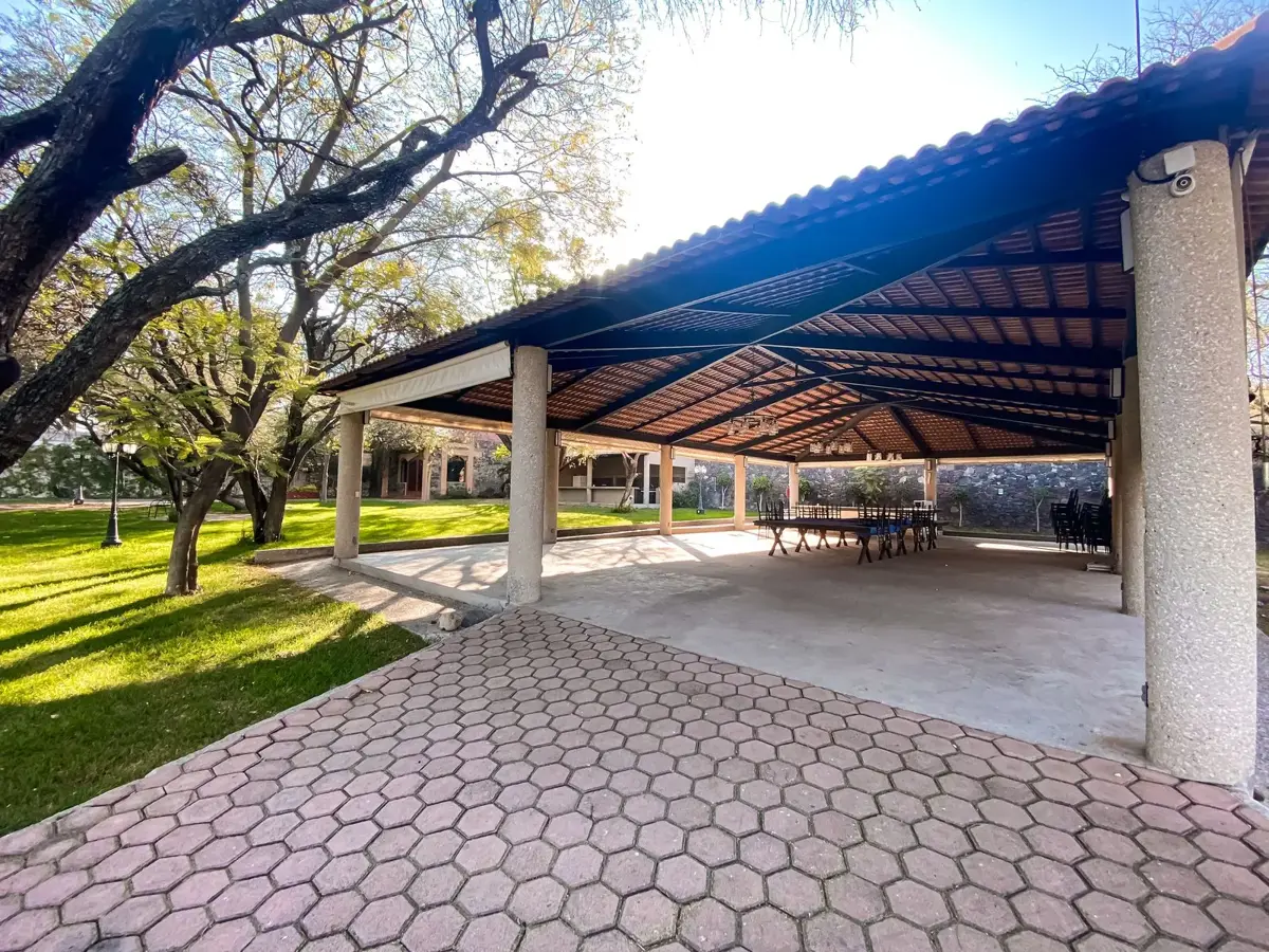 Terreno en renta en Los Olvera, Corregidora — foto 1 de 17