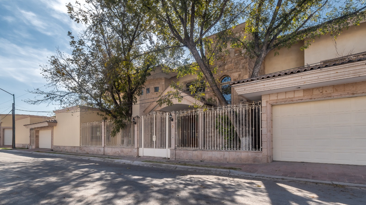 Casa en venta en Residencial las Isabeles, Torreón — foto 1 de 26