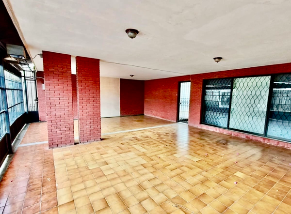Casa en venta en Navarro, Torreón — foto 2 de 17