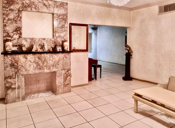 Casa en venta en Navarro, Torreón — foto 3 de 17