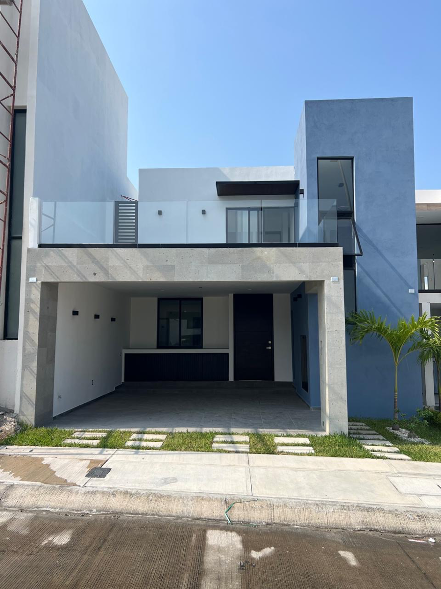 Casa en venta en Lomas del Dorado, Boca del Río — foto 1 de 21