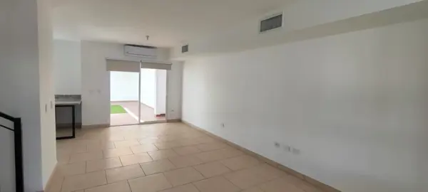 Casa en renta en Los Almendros, Torreón — foto 3 de 25