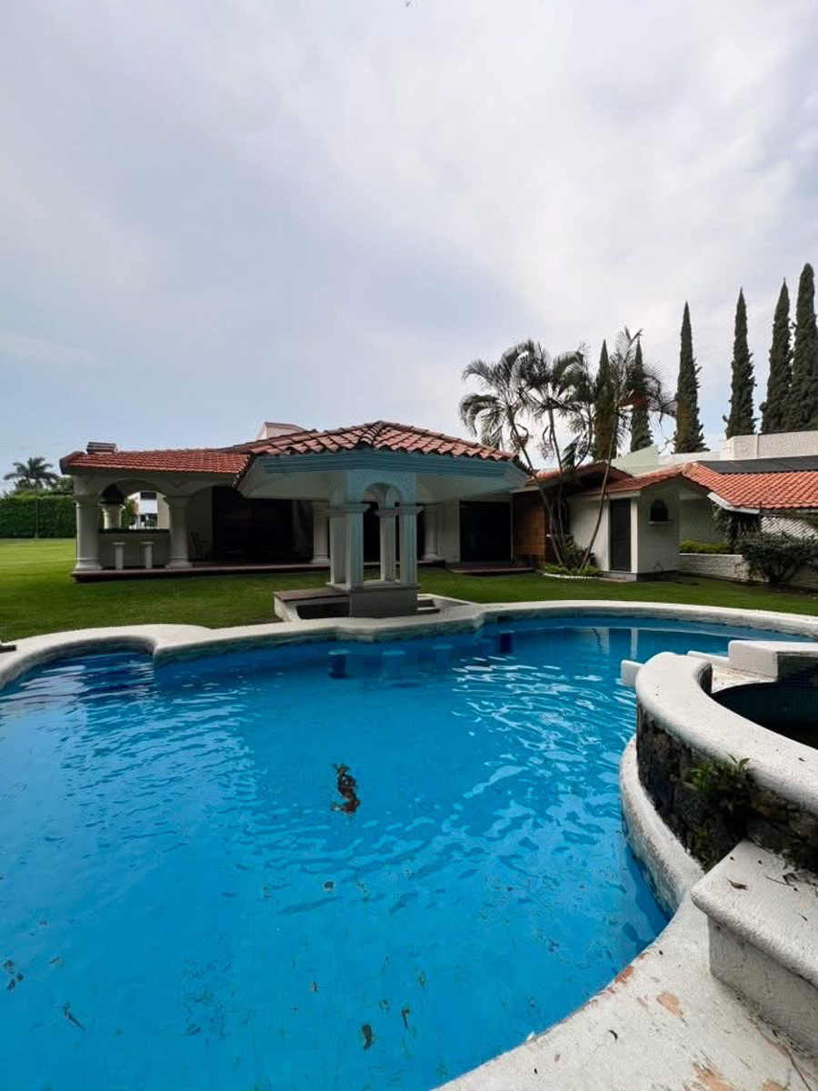 Casa en venta en Lomas de Cocoyoc, Atlatlahucan — foto 1 de 12