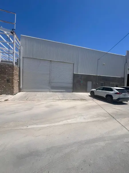 Bodega de 800 m2 para renta en Plan de San Luis, Torreón