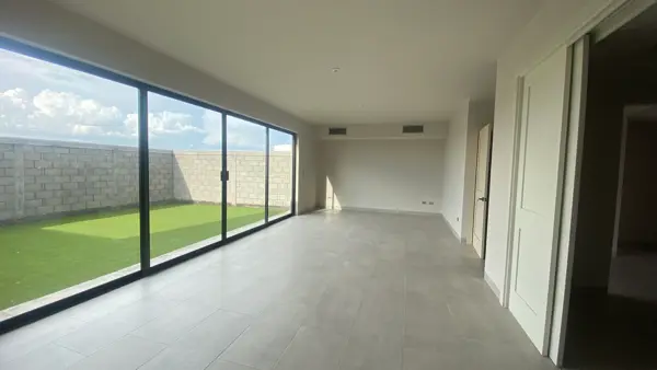 Casa en venta en Las Trojes, Torreón — foto 2 de 33