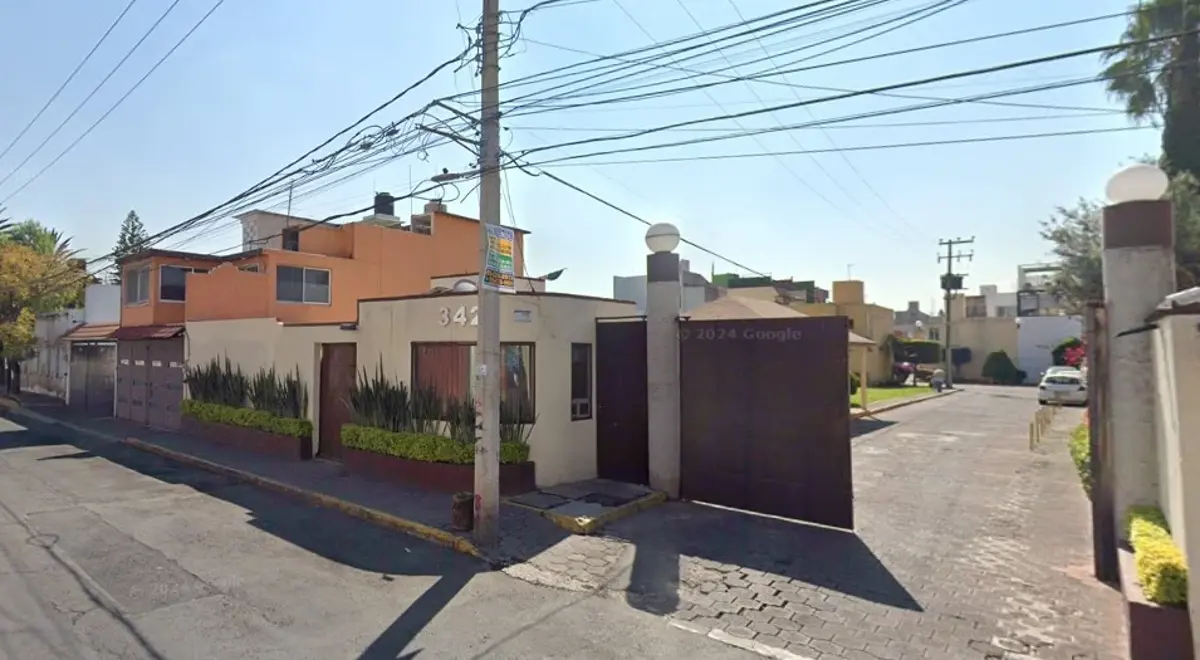 Casa en venta en Lomas Estrella, Iztapalapa — foto 1 de 16
