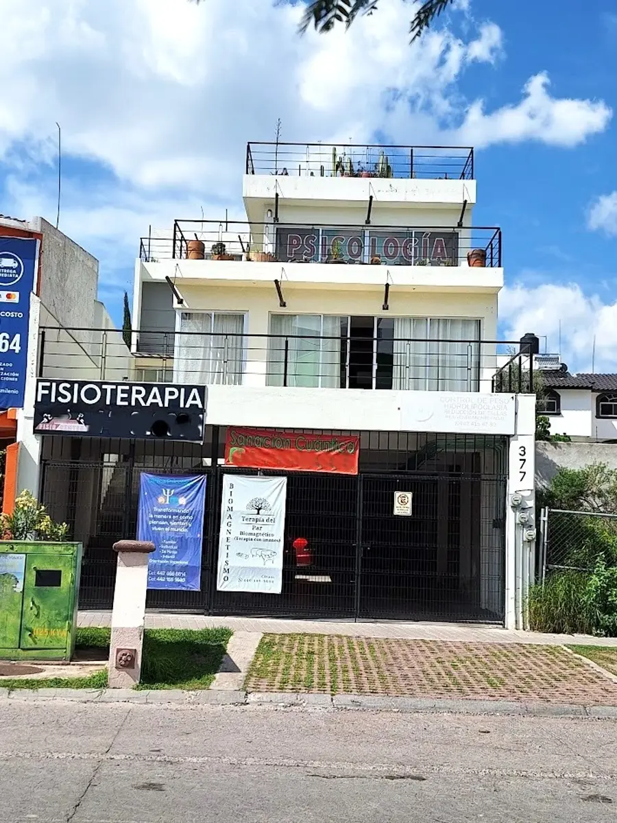 Local en venta en Milenio III, Querétaro — foto 1 de 28