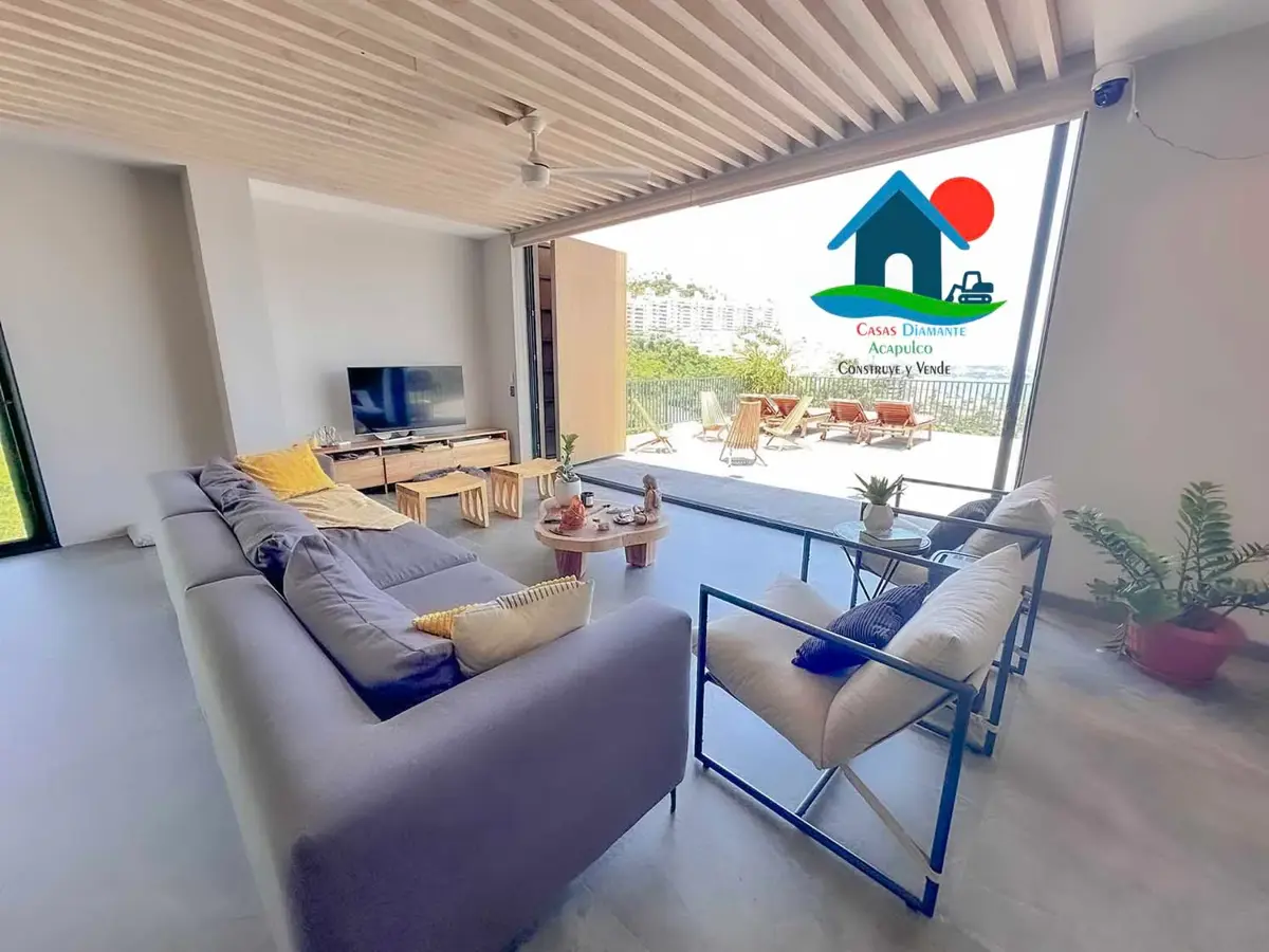 Casa con Vista a la Bahía, Terraza y 4 Recámaras Casa con Vista a la Bahía, Terraza y 4 Recámaras