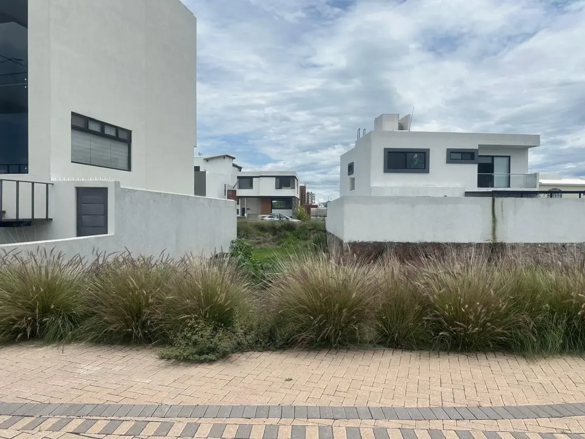 Terreno en venta en Carlota Hacienda Vanegas, Corregidora — foto 1 de 9