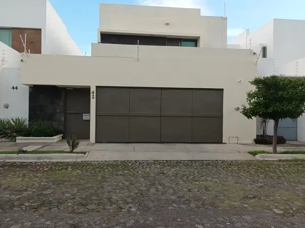 Residencia en Residencial Victora