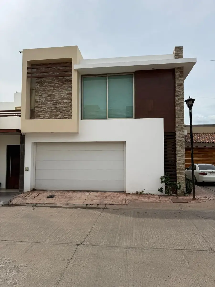 Casa Amueblada en Renta en Privada Misiones del Rey, Culiacán, Sinaloa Casa Amueblada en Renta en Privada Misiones del Rey, Culiacán, Sinaloa